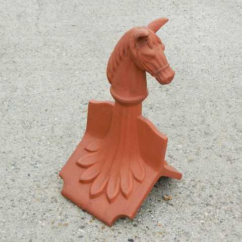 horse_head_roof_finial__1557392495_553